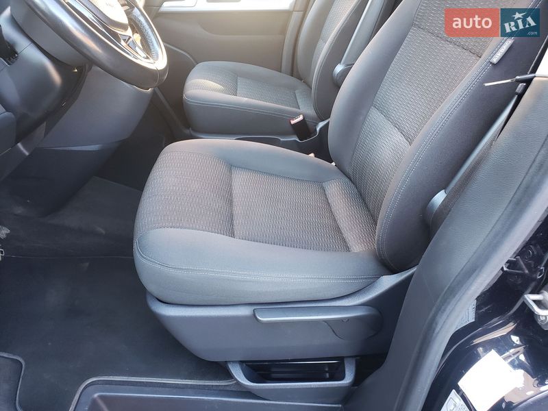 Минивэн Volkswagen Multivan 2017 в Луцке фото 56 Минивэн Volkswagen Multivan 2017 в Луцке