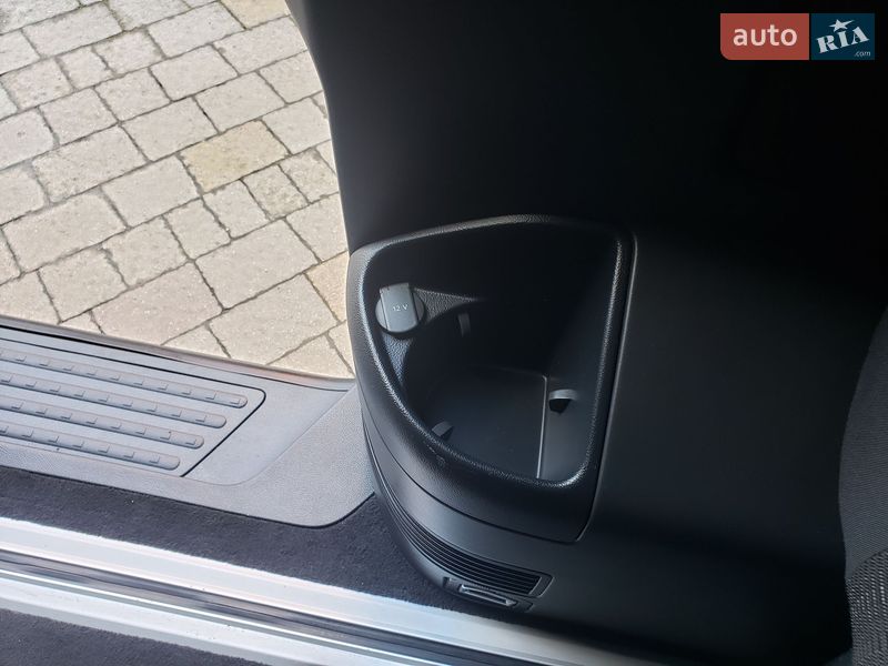 Минивэн Volkswagen Multivan 2017 в Луцке фото 84 Минивэн Volkswagen Multivan 2017 в Луцке