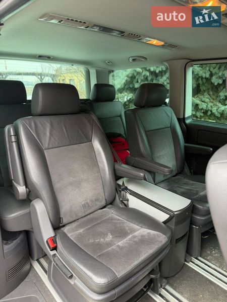 Мінівен Volkswagen Multivan 2015 в Києві