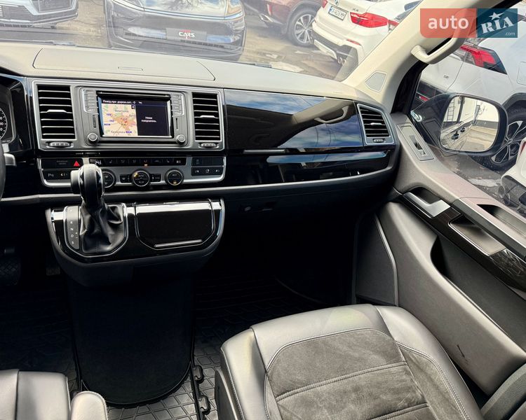 Минивэн Volkswagen Multivan 2019 в Киеве