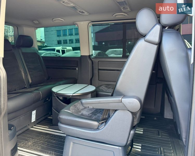 Минивэн Volkswagen Multivan 2019 в Киеве