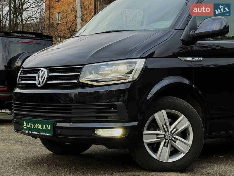 Минивэн Volkswagen Multivan 2018 в Киеве