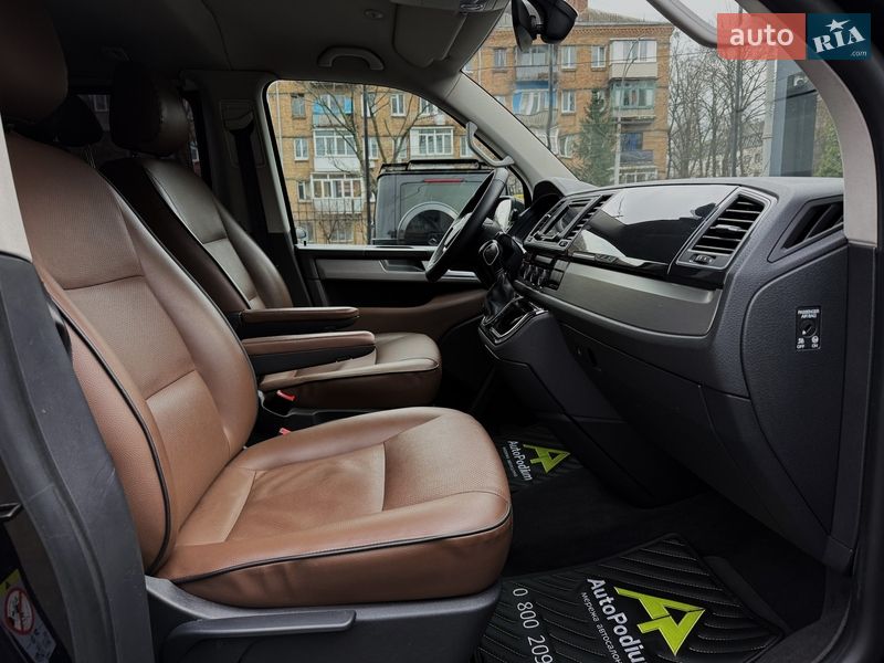 Минивэн Volkswagen Multivan 2018 в Киеве