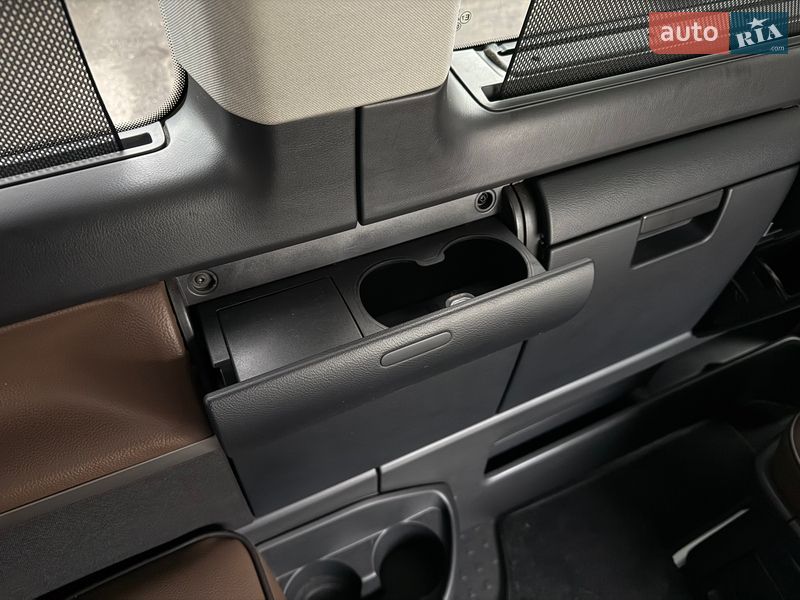 Минивэн Volkswagen Multivan 2018 в Киеве