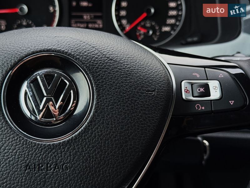 Минивэн Volkswagen Multivan 2018 в Киеве