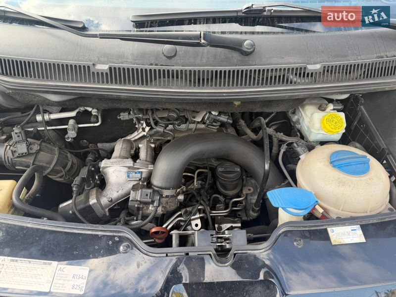 Минивэн Volkswagen Multivan 2011 в Кропивницком