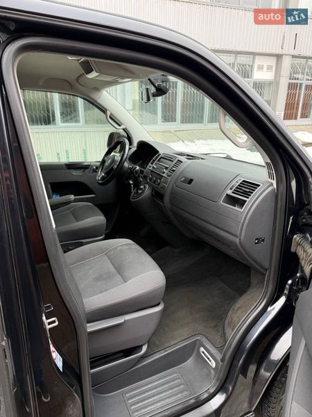 Минивэн Volkswagen Multivan 2012 в Киеве