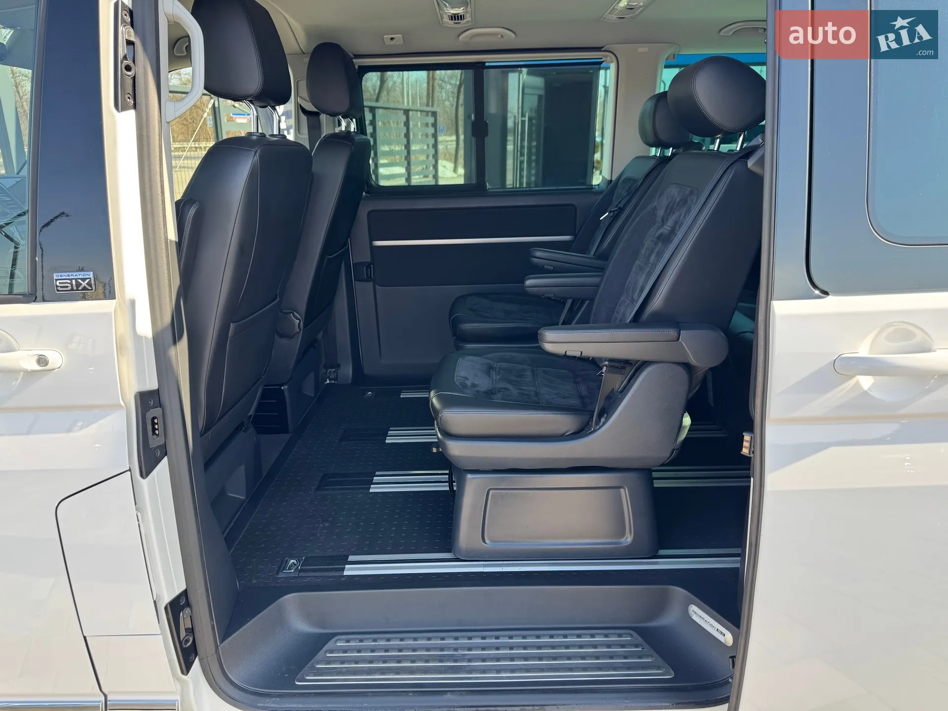 2017 Volkswagen Multivan - мініатюра 28