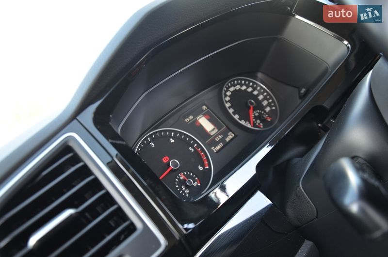 Мінівен Volkswagen Multivan 2016 в Дрогобичі