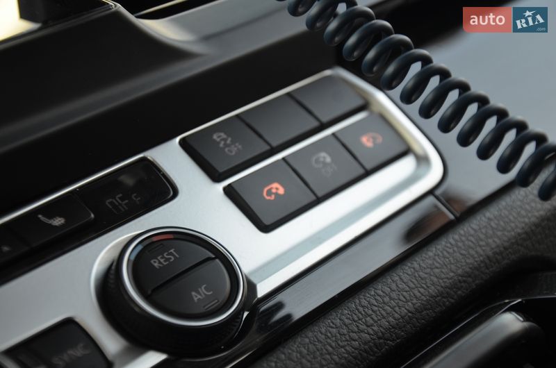 Мінівен Volkswagen Multivan 2016 в Дрогобичі