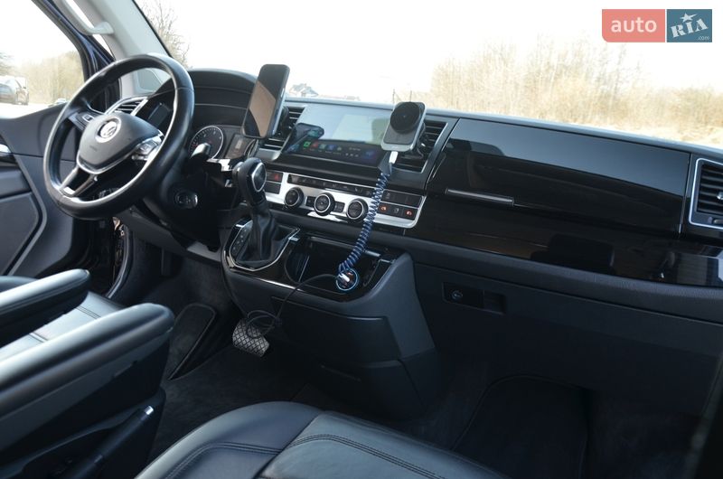 Мінівен Volkswagen Multivan 2016 в Дрогобичі