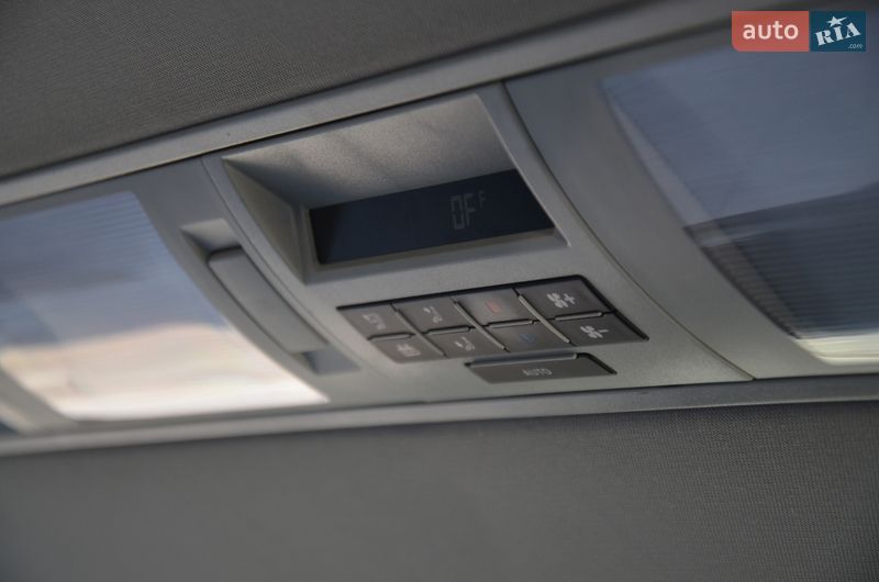 Мінівен Volkswagen Multivan 2016 в Дрогобичі