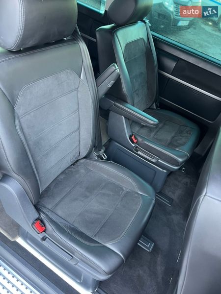 Минивэн Volkswagen Multivan 2017 в Ровно