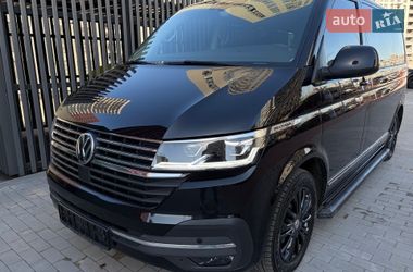 Минивэн Volkswagen Multivan 2021 в Киеве