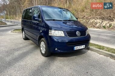 Минивэн Volkswagen Multivan 2006 в Львове