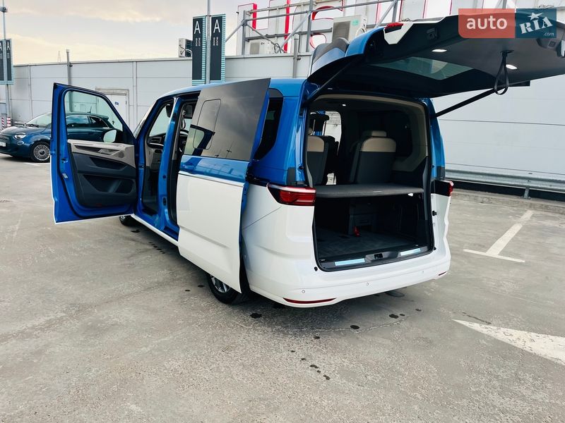 Минивэн Volkswagen Multivan 2023 в Киеве