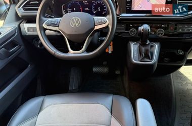 Минивэн Volkswagen Multivan 2023 в Киеве