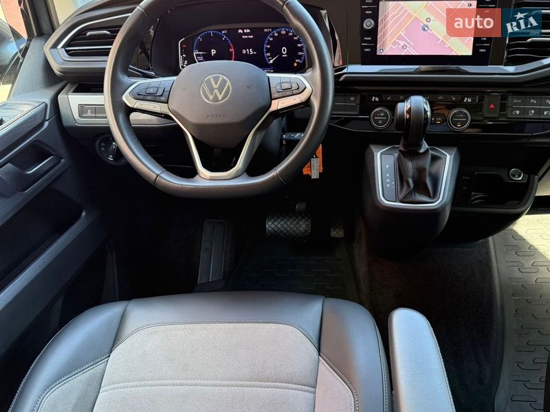 Минивэн Volkswagen Multivan 2023 в Киеве