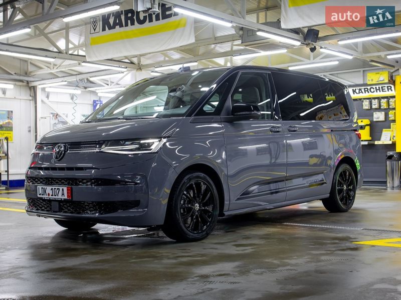 Минивэн Volkswagen Multivan 2022 в Черновцах