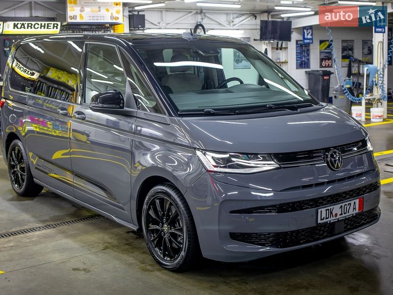Минивэн Volkswagen Multivan 2022 в Черновцах