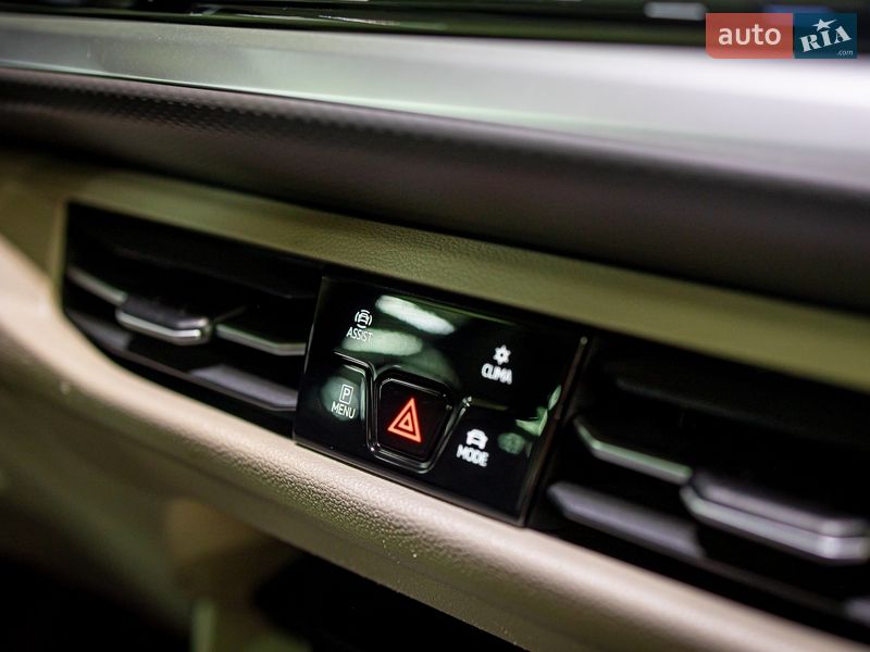 Минивэн Volkswagen Multivan 2022 в Черновцах