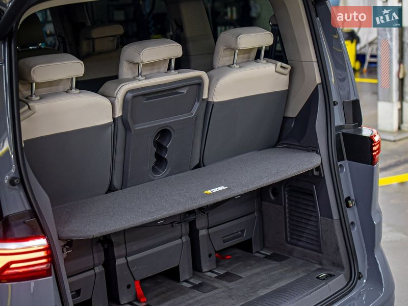 Минивэн Volkswagen Multivan 2022 в Черновцах