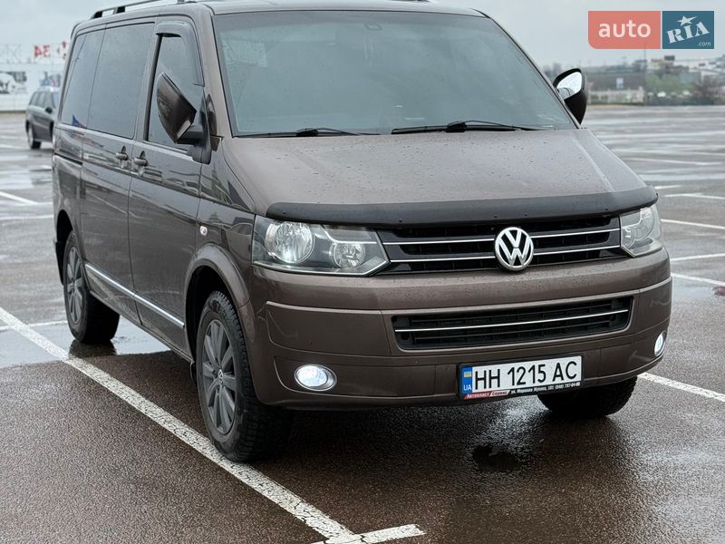 Минивэн Volkswagen Multivan 2011 в Одессе