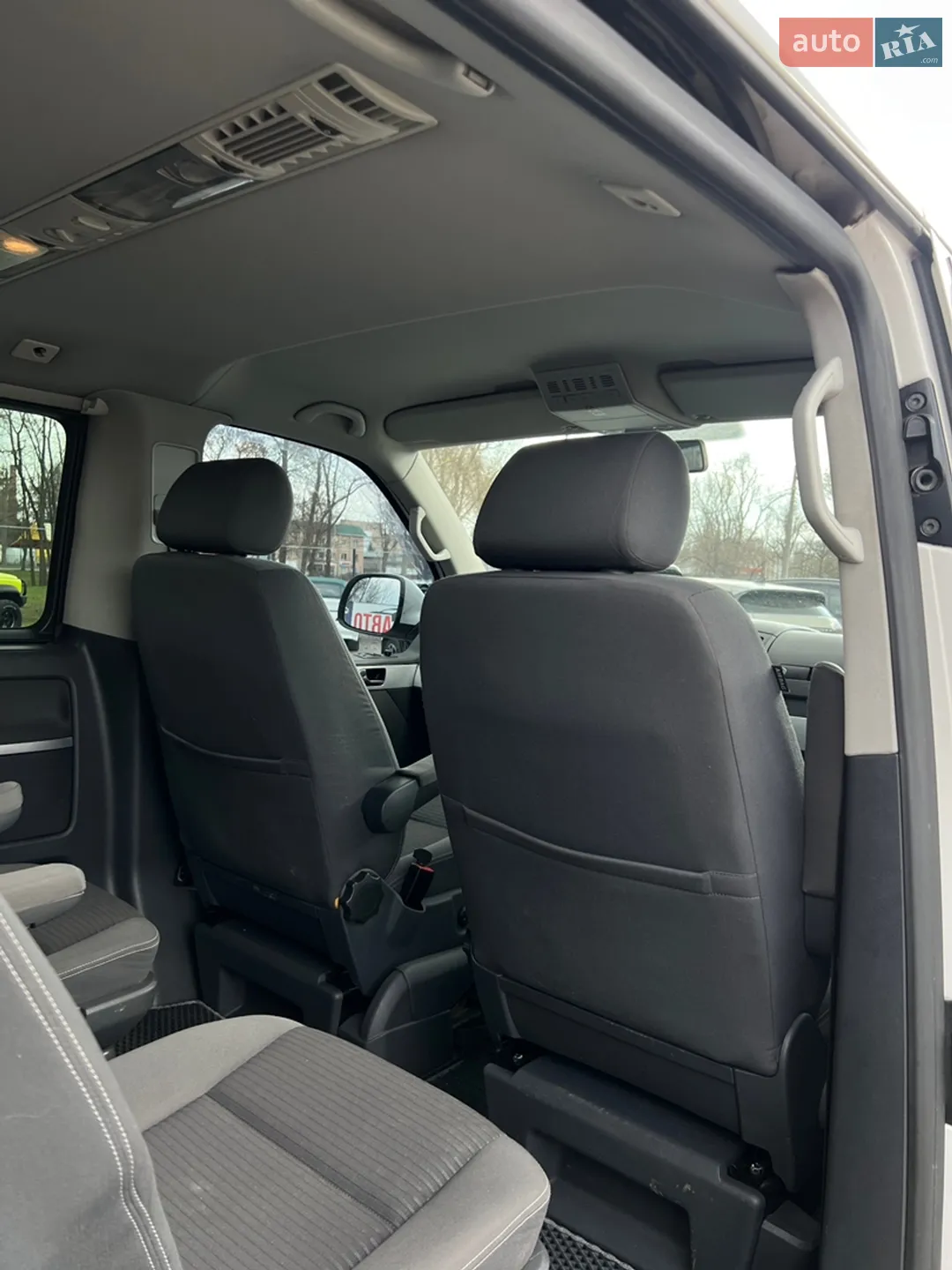 2010 Volkswagen Multivan - мініатюра 18