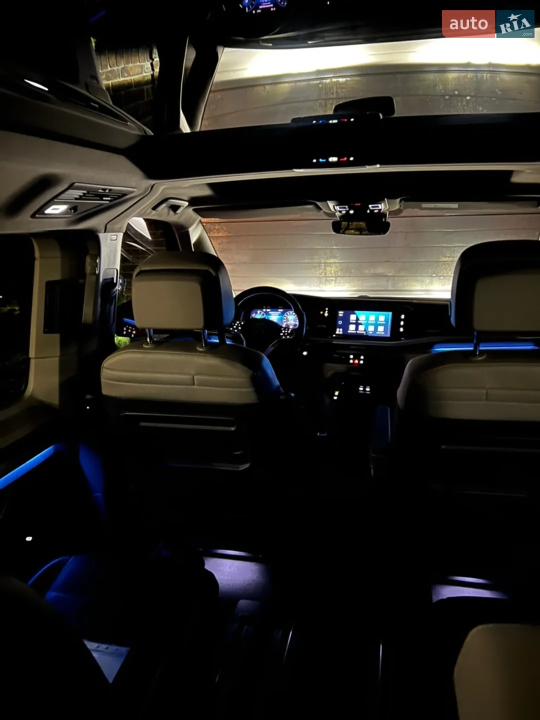 2021 Volkswagen Multivan - мініатюра 16