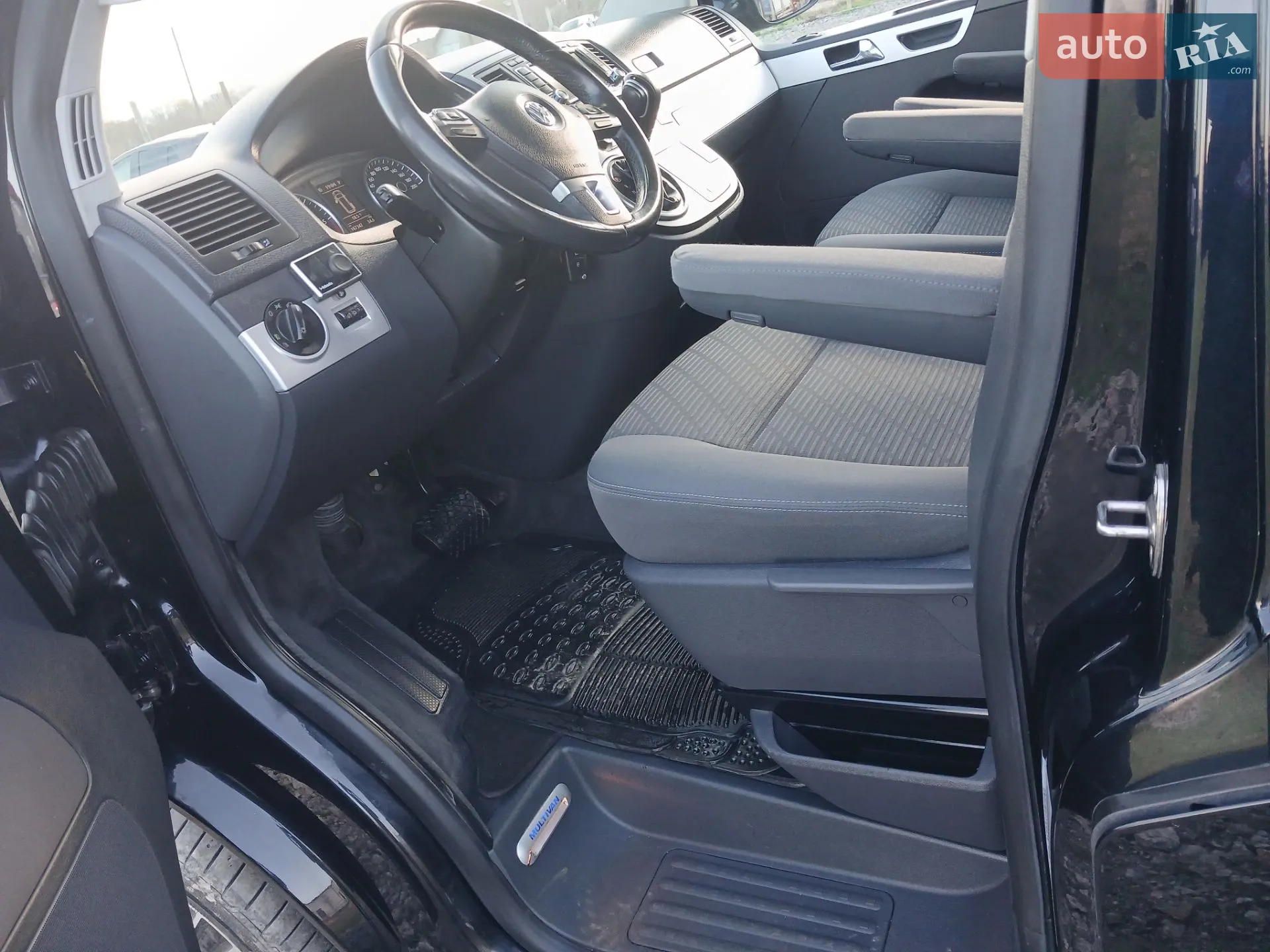2011 Volkswagen Multivan - мініатюра 23