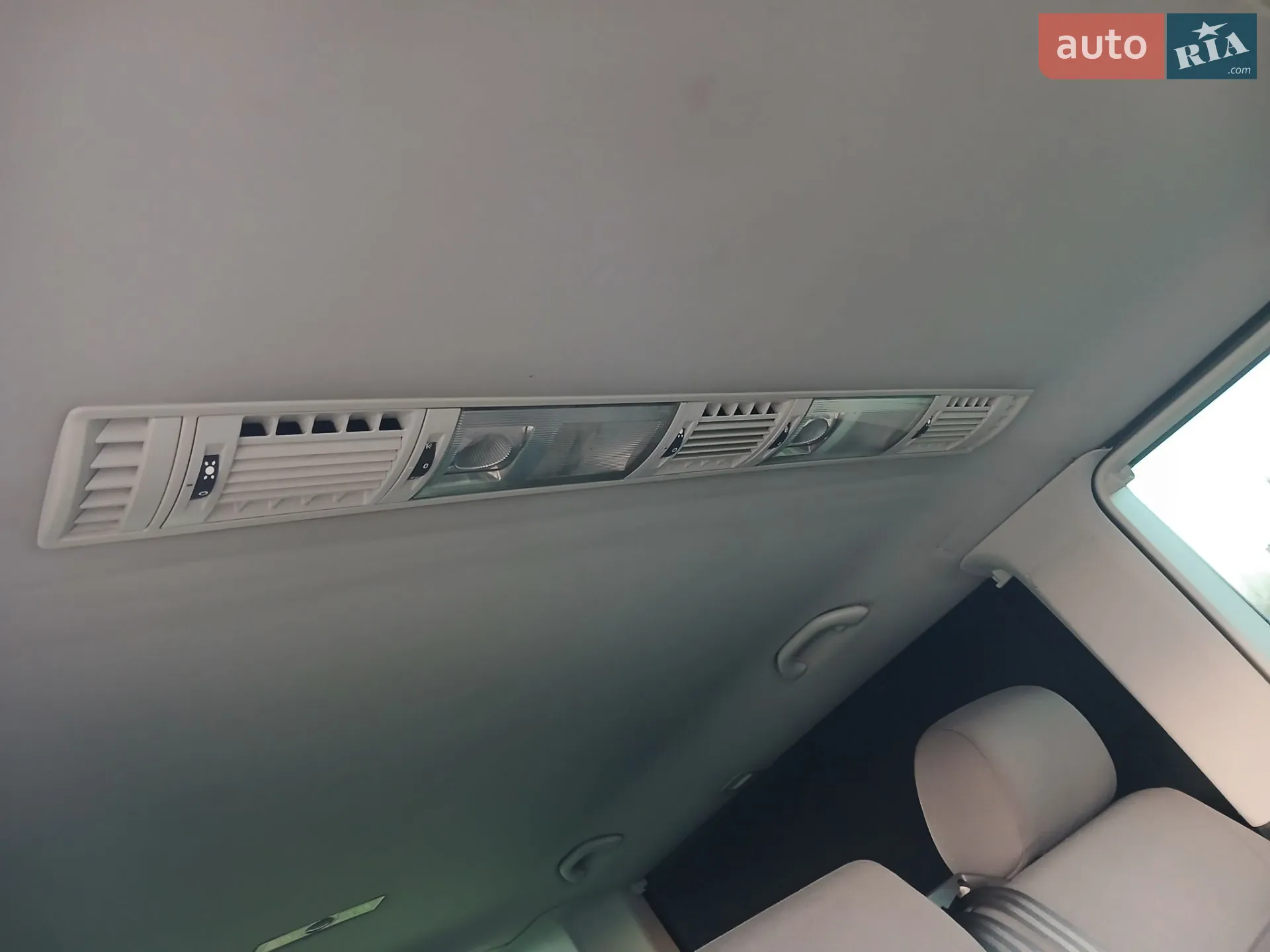 2011 Volkswagen Multivan - мініатюра 29