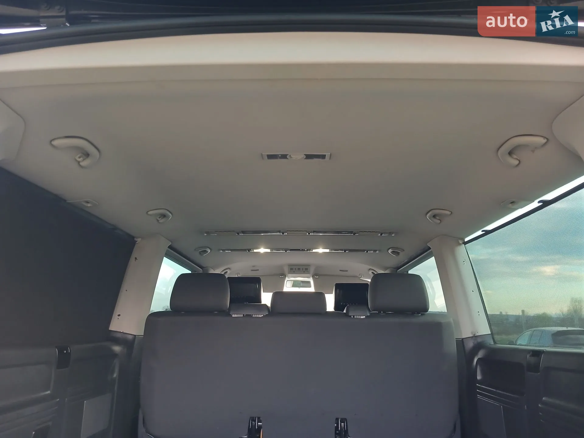 2011 Volkswagen Multivan - мініатюра 38