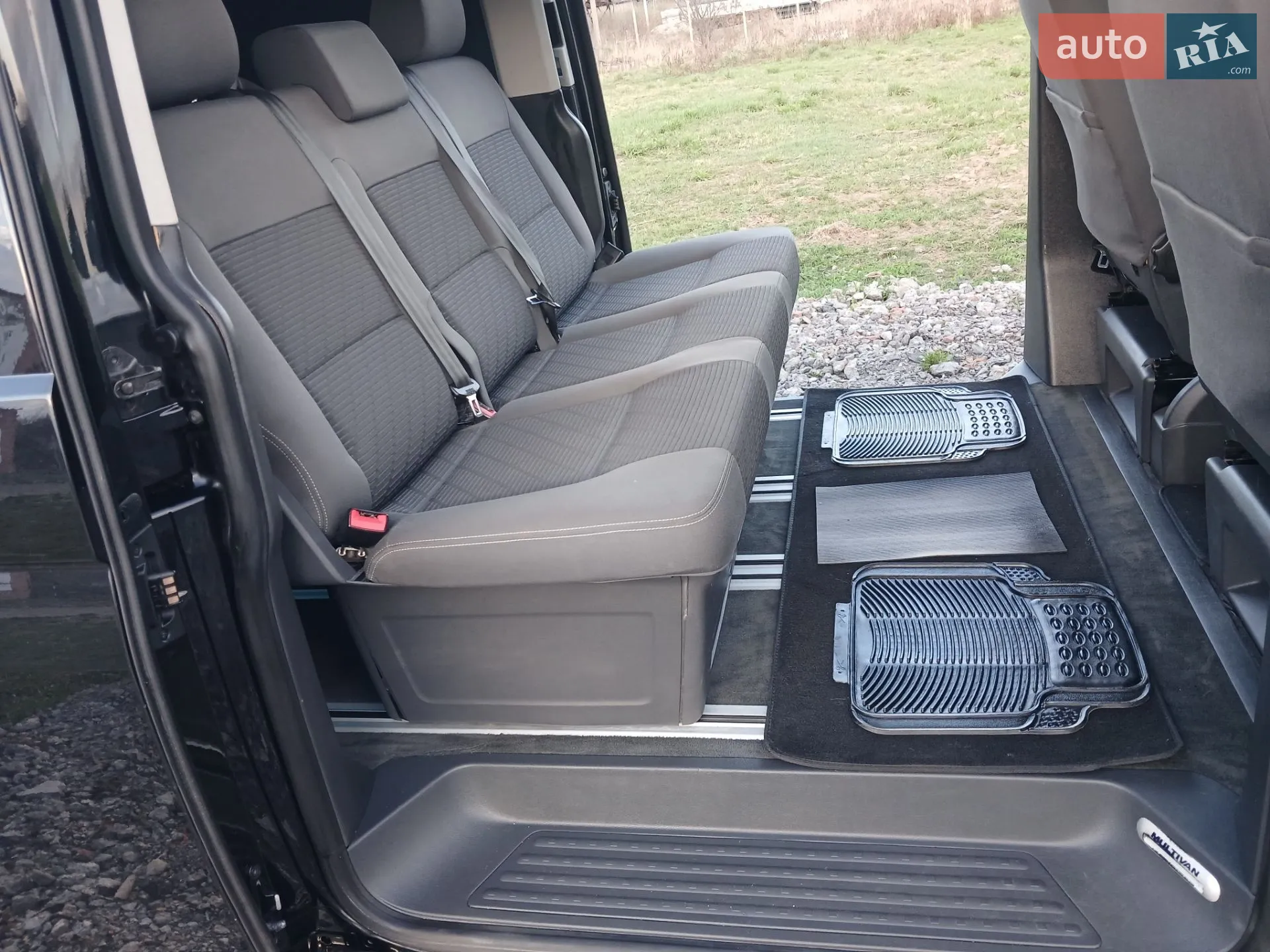 2011 Volkswagen Multivan - мініатюра 51