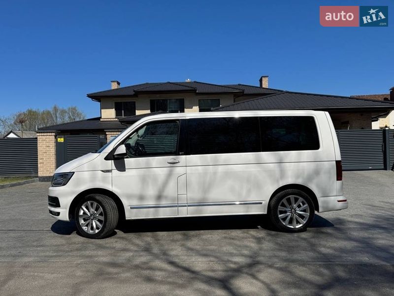 Мінівен Volkswagen Multivan 2016 в Хмельницькому