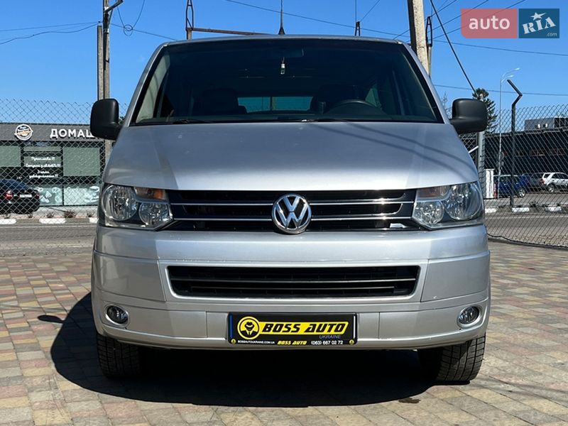Минивэн Volkswagen Multivan 2008 в Стрые