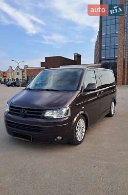 Минивэн Volkswagen Multivan 2013 в Киеве