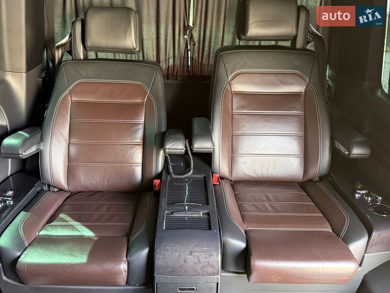 Мінівен Volkswagen Multivan 2017 в Дніпрі