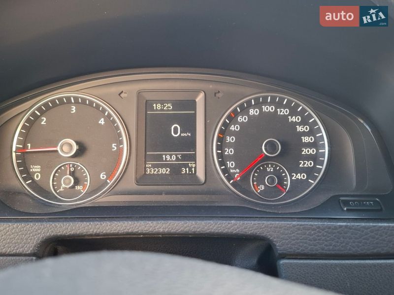 Минивэн Volkswagen Multivan 2011 в Киеве фото 15 Минивэн Volkswagen Multivan 2011 в Киеве