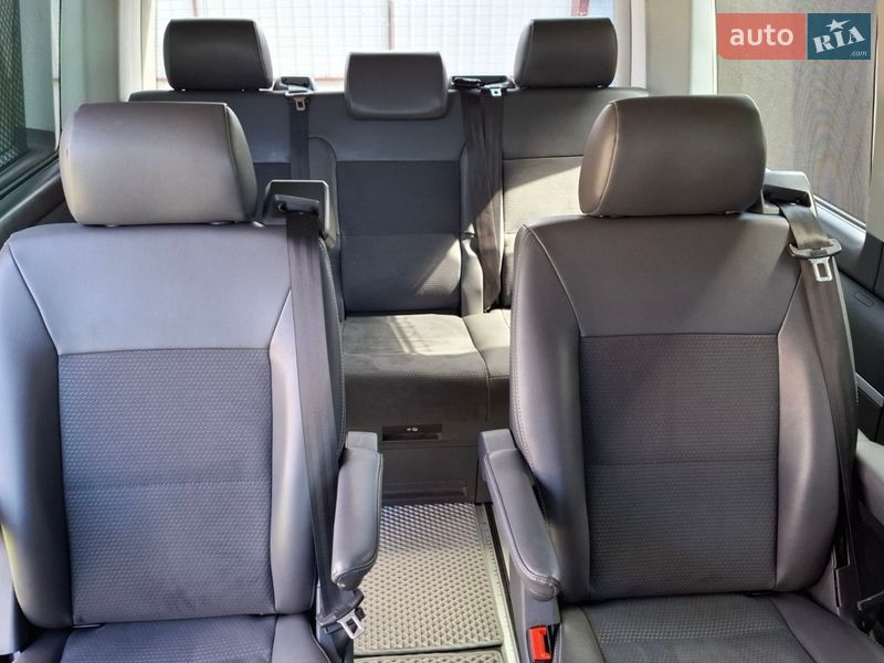 Минивэн Volkswagen Multivan 2011 в Киеве фото 21 Минивэн Volkswagen Multivan 2011 в Киеве