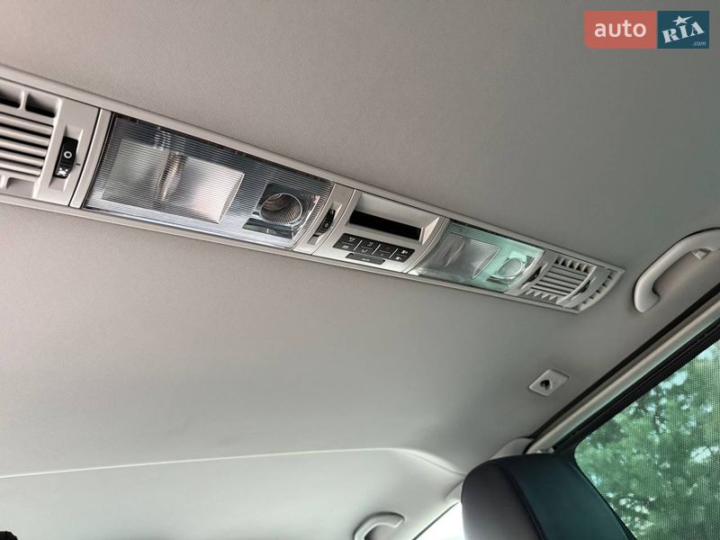 Мінівен Volkswagen Multivan 2016 в Луцьку