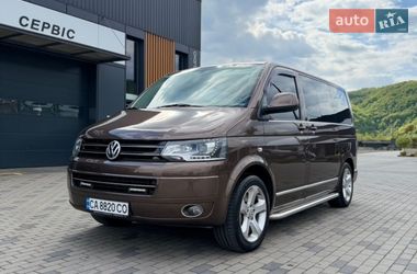 Минивэн Volkswagen Multivan 2010 в Иршаве