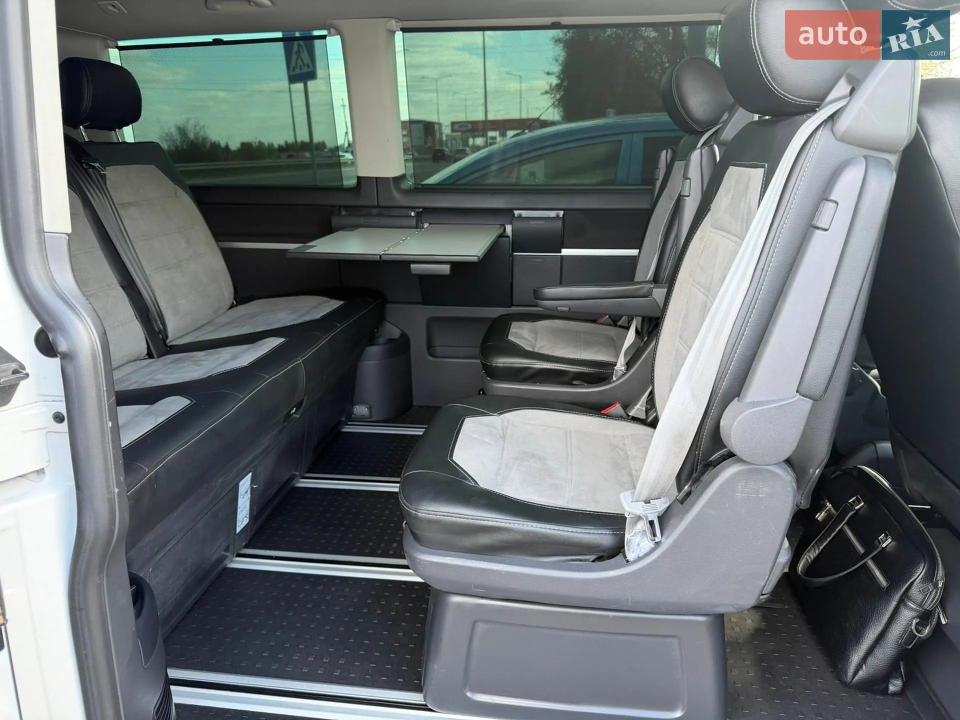 2021 Volkswagen Multivan - мініатюра 14