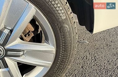 Минивэн Volkswagen Multivan 2021 в Львове
