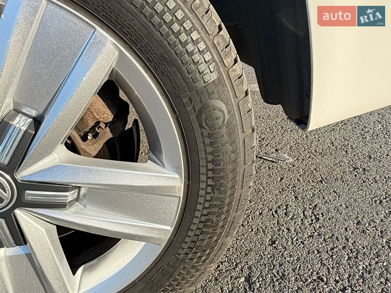 Минивэн Volkswagen Multivan 2021 в Львове