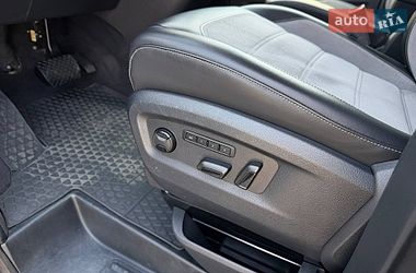 Минивэн Volkswagen Multivan 2019 в Киеве фото 44 Минивэн Volkswagen Multivan 2019 в Киеве