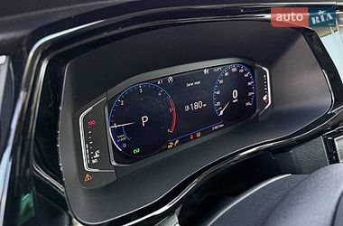 Минивэн Volkswagen Multivan 2019 в Киеве фото 47 Минивэн Volkswagen Multivan 2019 в Киеве
