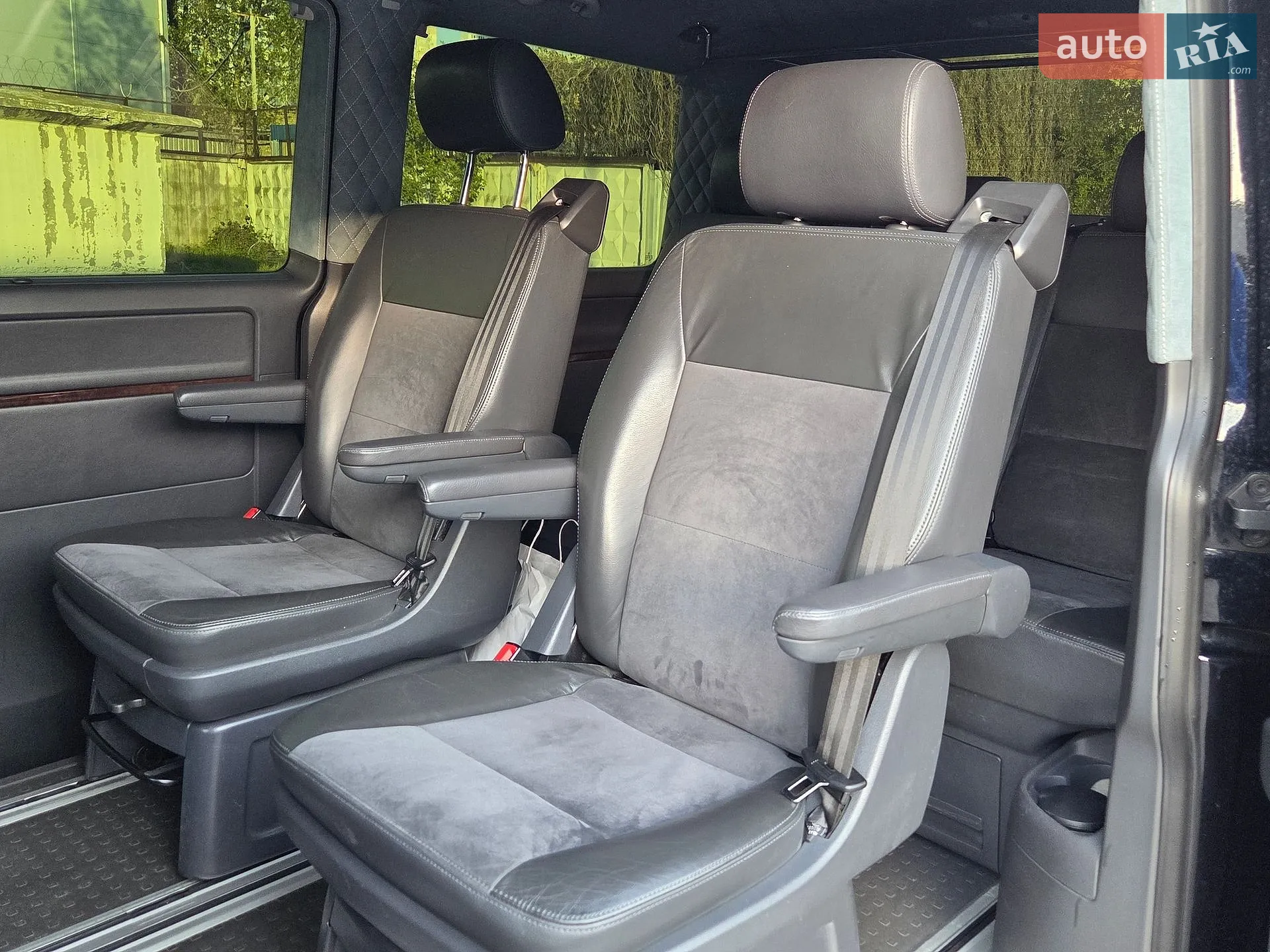 2012 Volkswagen Multivan - мініатюра 33