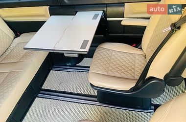 Минивэн Volkswagen Multivan 2016 в Киеве