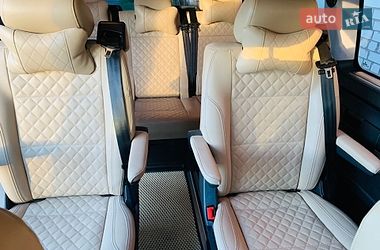 Минивэн Volkswagen Multivan 2016 в Киеве