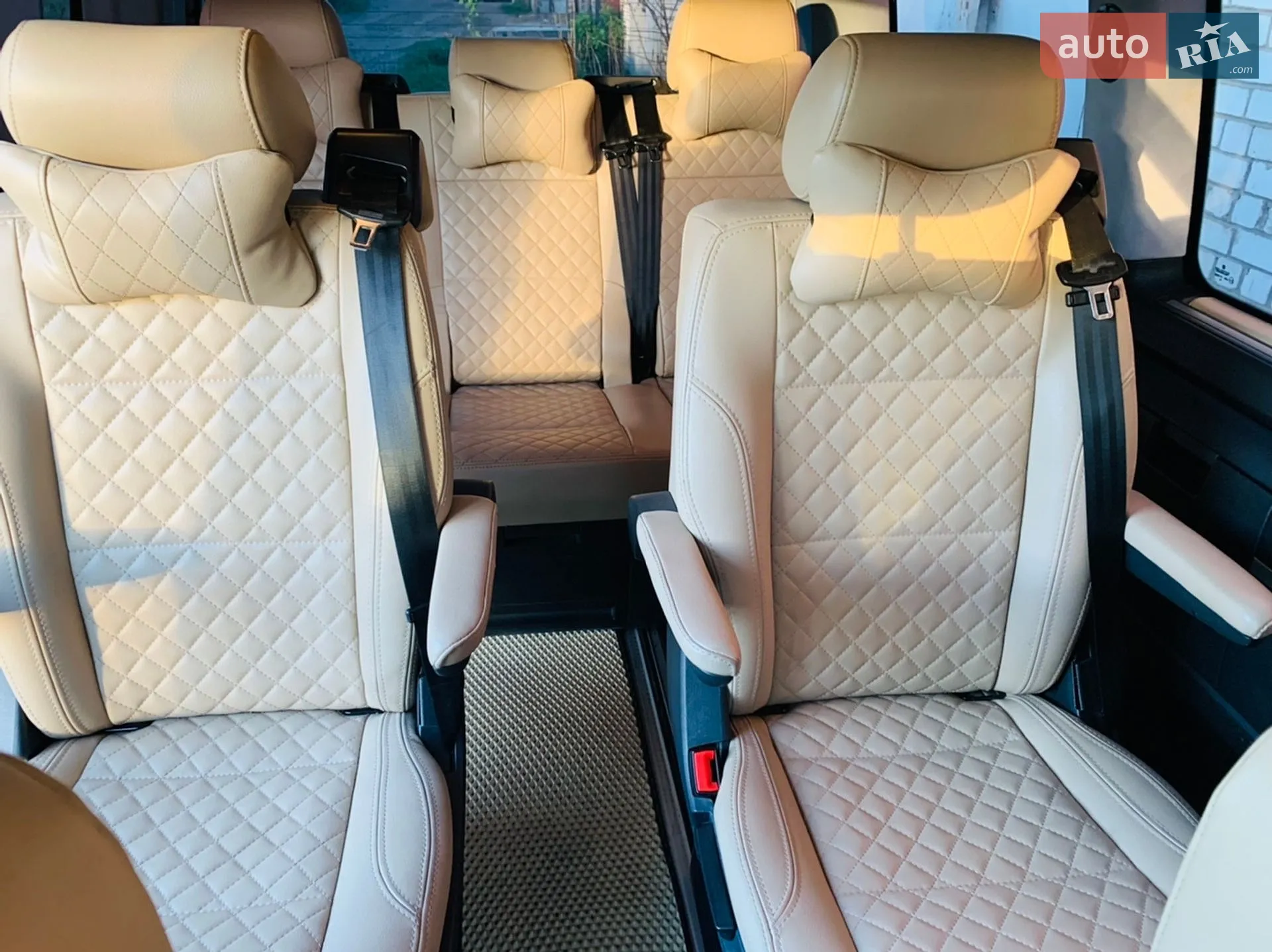 2016 Volkswagen Multivan - мініатюра 8